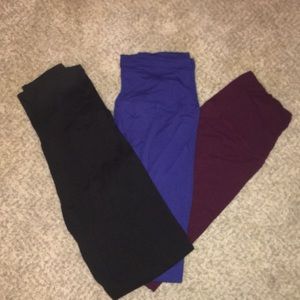 Woman’s legging set (black, magenta, and blue)